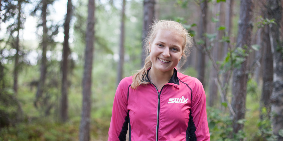 PILEGRIM: Franziska Skogsholm velger seg Pilegrimsleden forbi Løpsjøen når hun skal trene. (Foto: Karoline Almås Sørensen)